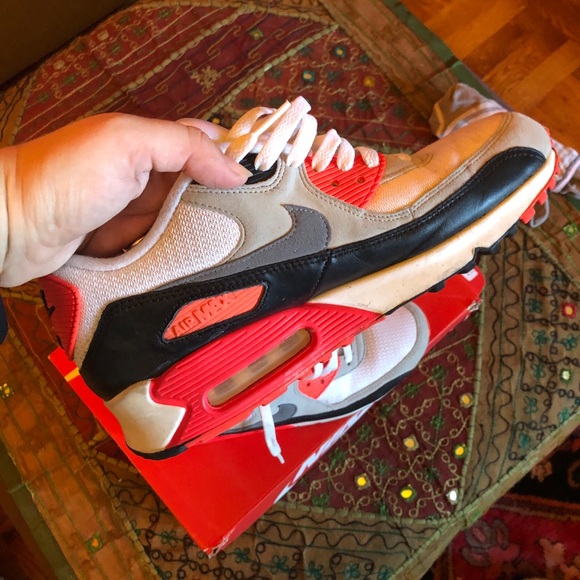 Nike Air Maxes - Picture 2 of 5